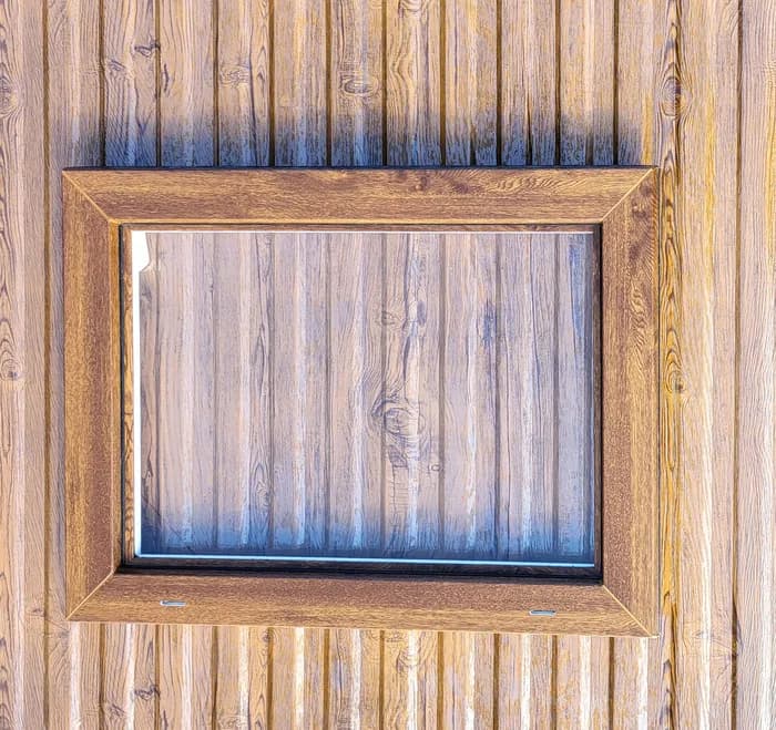 Czy potrzebne jest okno w garażu? Odkryj jego prawdziwe korzyści