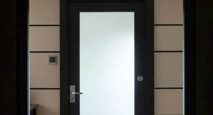 Jakie drzwi wewnętrzne polecacie? Sprawdź najlepsze opcje dla Twojego wnętrza