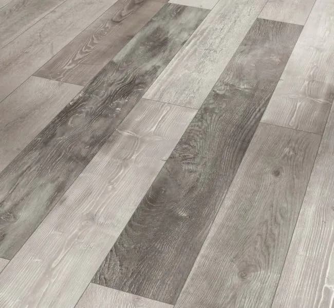 Jak obliczyć metr kwadratowy podłogi i uniknąć zbędnych kosztów