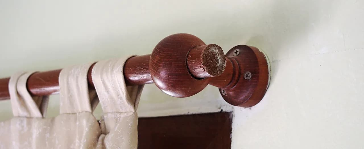 Karnisz ile cm od okna – uniknij błędów przy montażu zasłon